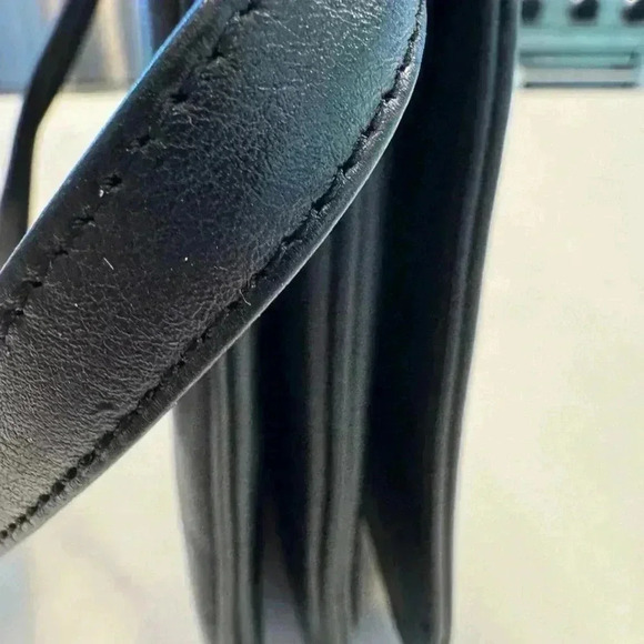 The Sak black shoulder back with woven black and white front. NEW - Picture 12 of 16